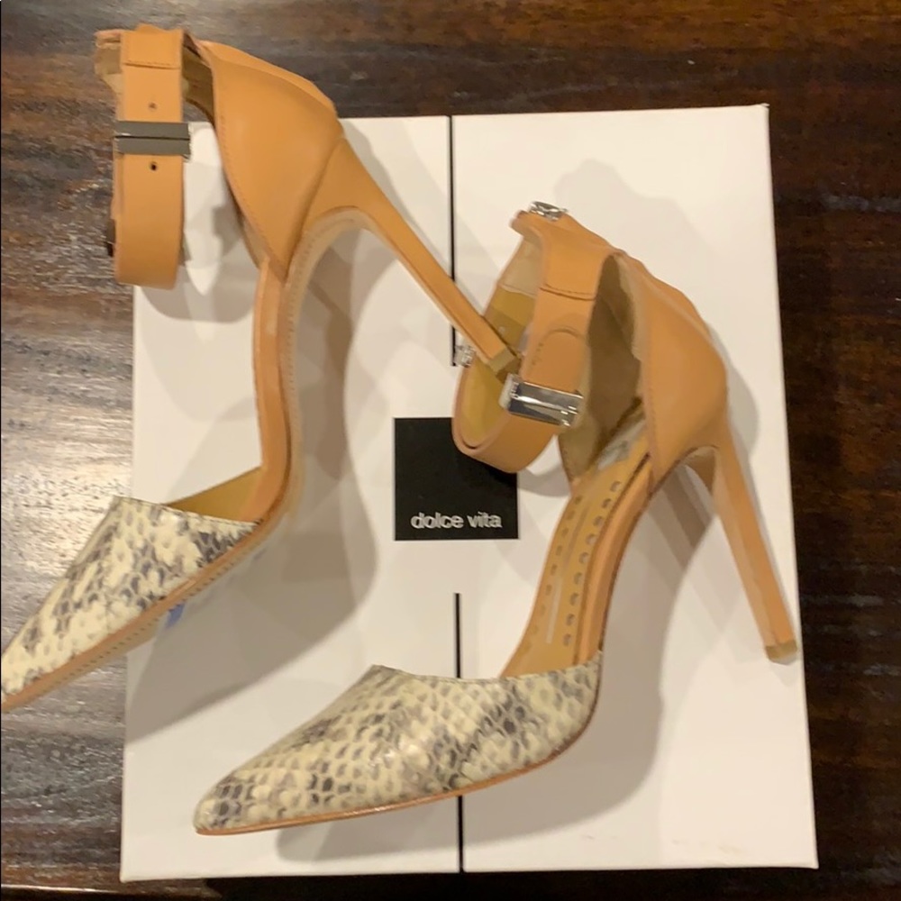 Women’s Dolce Vita KANA style. - Picture 2 of 5